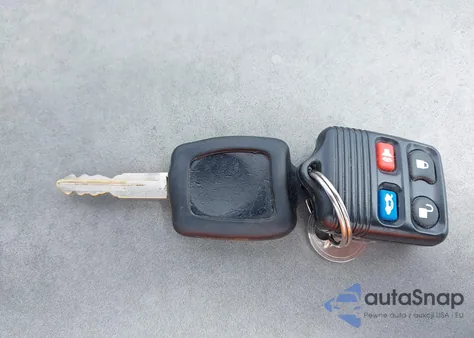 2006 Ford Focus Zx3 из США, поврежденный, VIN 1FAFP31N06W147609